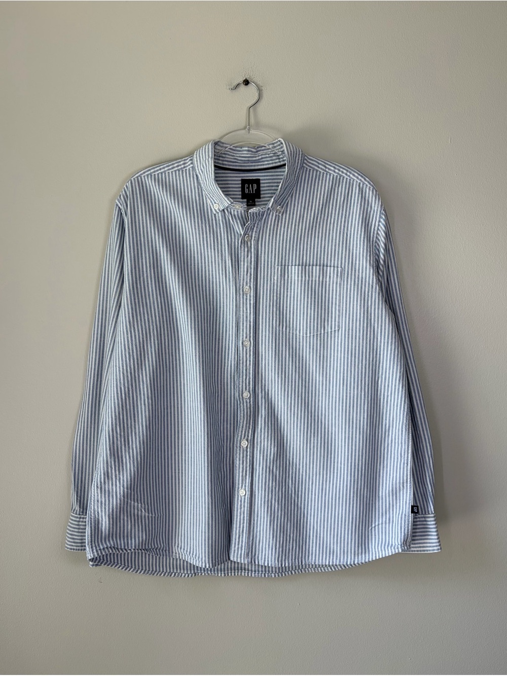 GAP Blue Stripe Poplin Classic Button Down Shirt Wardrobe Essentials Preppy